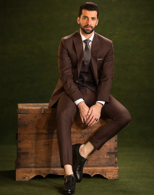 BROWN SUIT