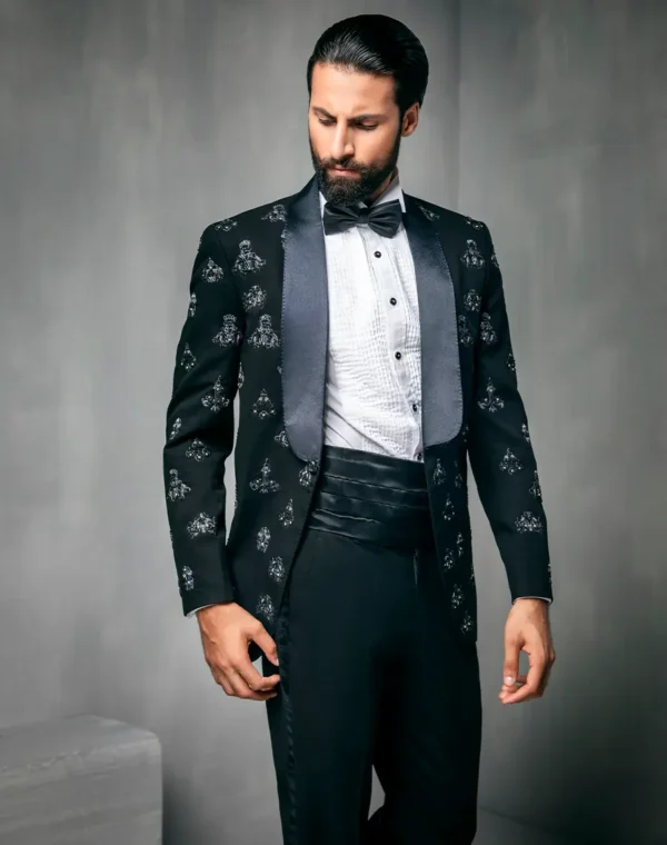 SLEEK BLACK TUX
