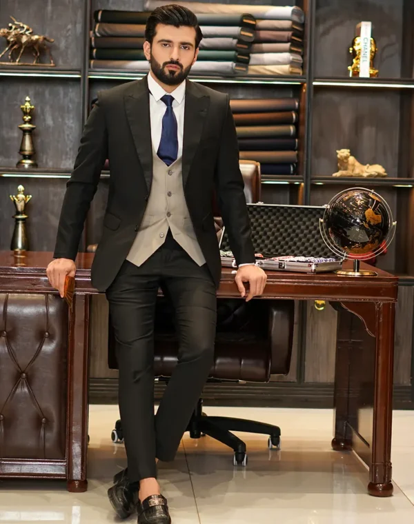 SIGNATURE-BLACK SUIT