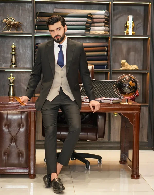 Second image of SIGNATURE-BLACK SUIT