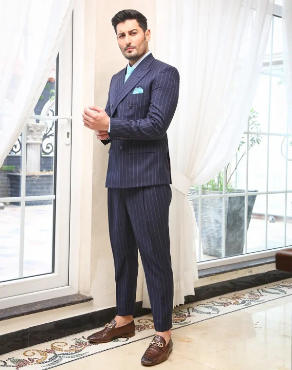 Second image of BLUE LINING SUIT
