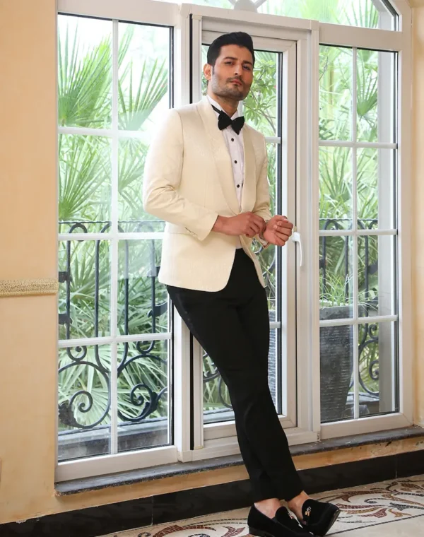 Second image of IVORY-WHITE TUX